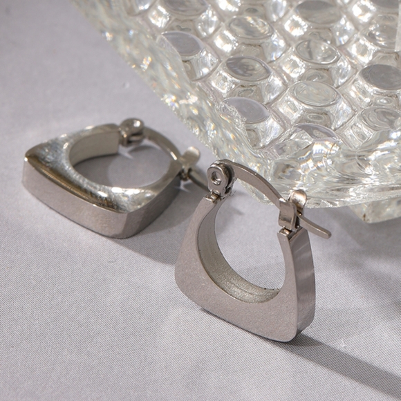 Fashion Stainless Steel Square Geometric Hoop Earrings - Picture 4 of 8